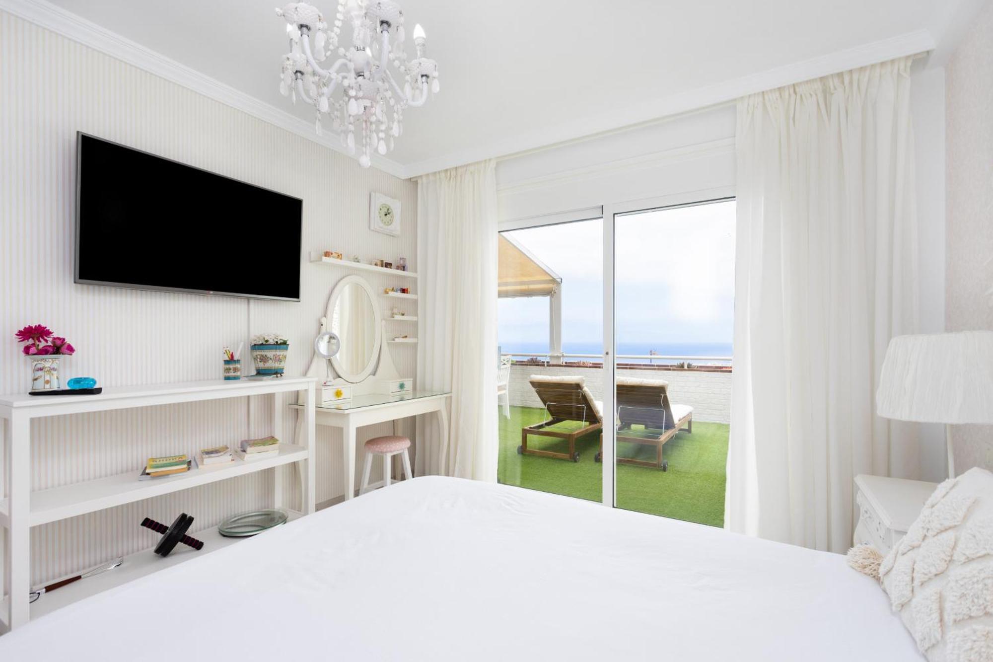 Eden Rentals Sunset Seaviews Residence Адехе Екстериор снимка